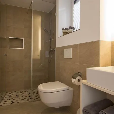 Huwetz Eg Sued By Interhome *